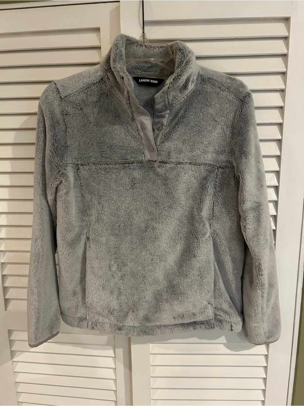 Lands' End Women's Light Gray Plush Snap-Front Pullover